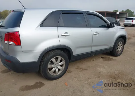 2013 Kia Sorento Lx из США, поврежденный, VIN 5XYKTDA68DG355024